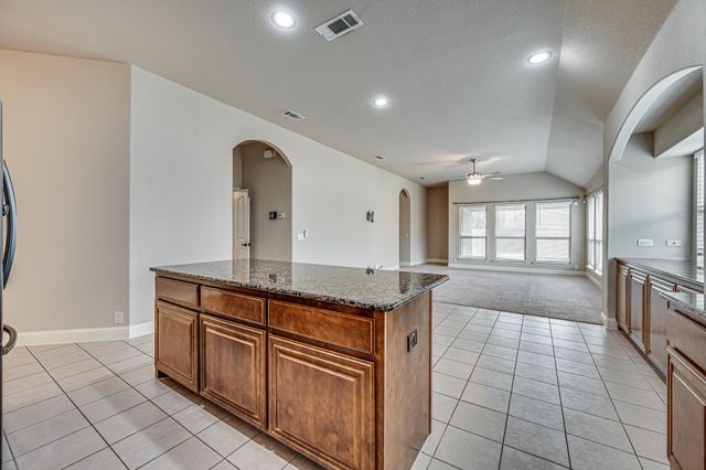 6625 Thistle Wood Drive, Midlothian, TX 76065