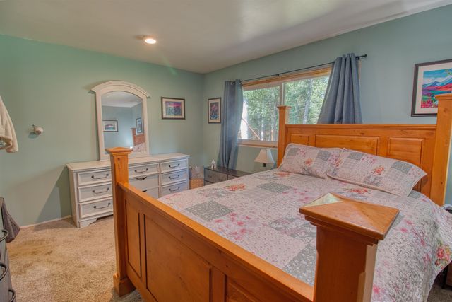 3490 SANDVIK STREET, Fairbanks, AK 99709