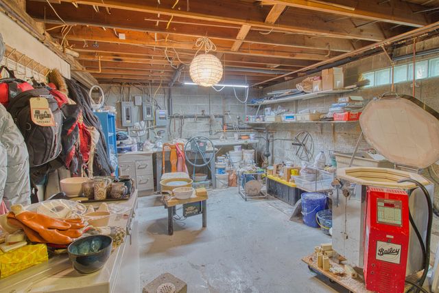 3490 SANDVIK STREET, Fairbanks, AK 99709