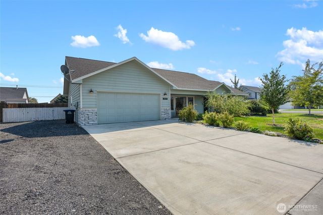 3429 W Glenmoor Drive, Moses Lake, WA 98837