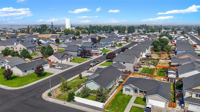 3429 W Glenmoor Drive, Moses Lake, WA 98837