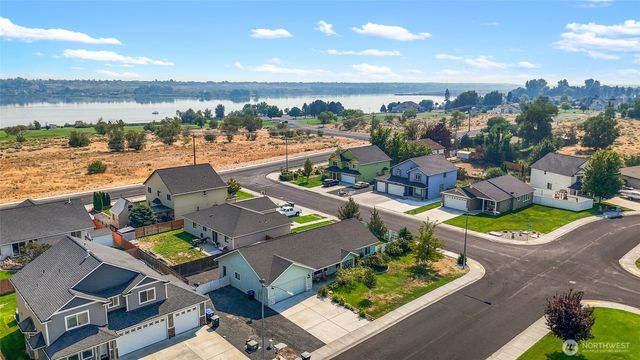 3429 W Glenmoor Drive, Moses Lake, WA 98837