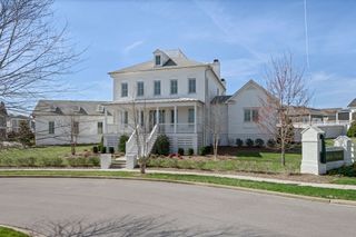 601 Rieves Cir, Franklin, TN 37064