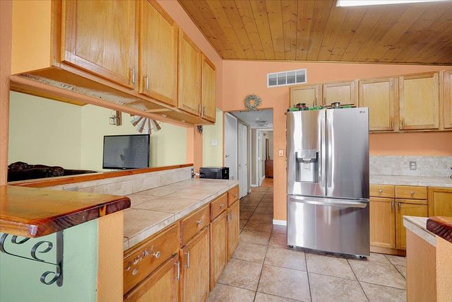 2005 S George Washington Blvd, Yuba City, CA 95993