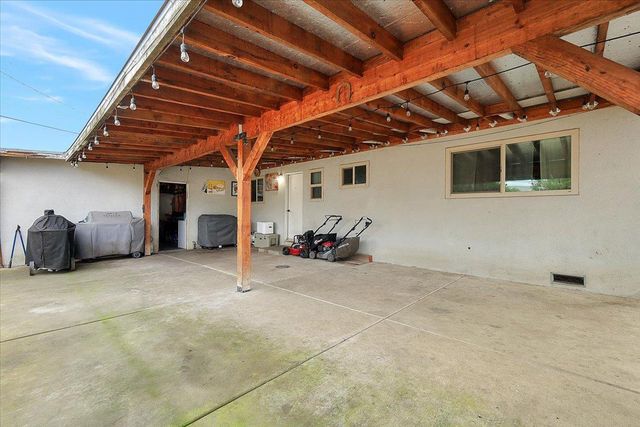 2005 S George Washington Blvd, Yuba City, CA 95993