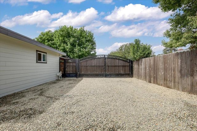 2005 S George Washington Blvd, Yuba City, CA 95993