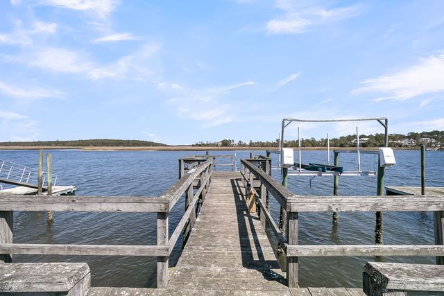 2296 Beckenham Drive, Mount Pleasant, SC 29466