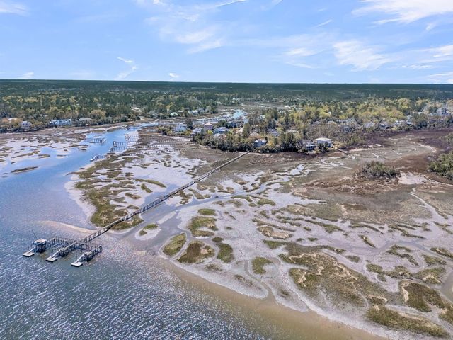 2296 Beckenham Drive, Mount Pleasant, SC 29466