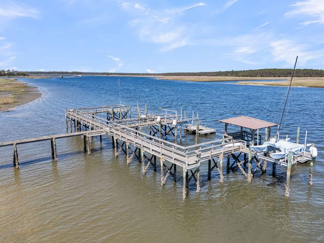 2296 Beckenham Drive, Mount Pleasant, SC 29466