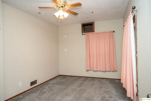 2945 R Street, Lincoln, NE 68503