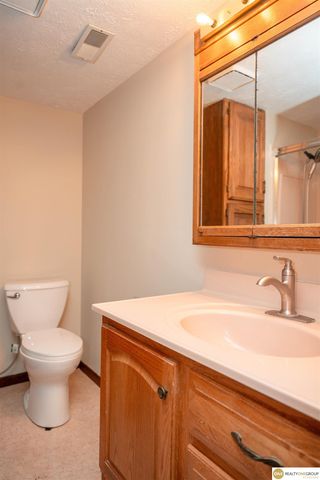 2945 R Street, Lincoln, NE 68503