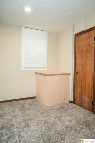 2945 R Street, Lincoln, NE 68503