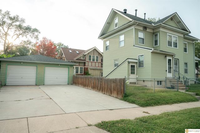 2945 R Street, Lincoln, NE 68503