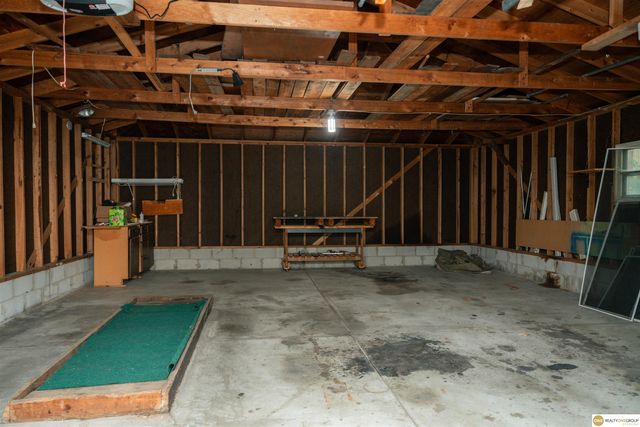 2945 R Street, Lincoln, NE 68503