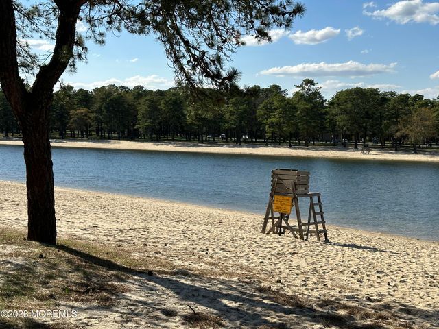 6 Columbus Boulevard C, Whiting, NJ 08759