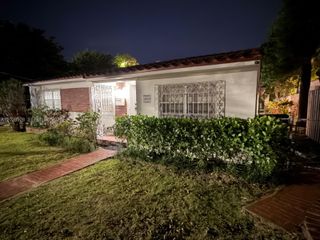 3600 SW 26th St, Miami, FL 33133