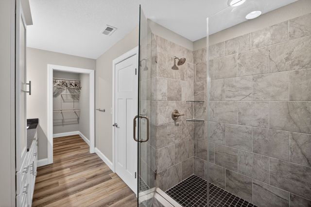 453 Hinch Mountain View Rd, Crossville, TN 38555