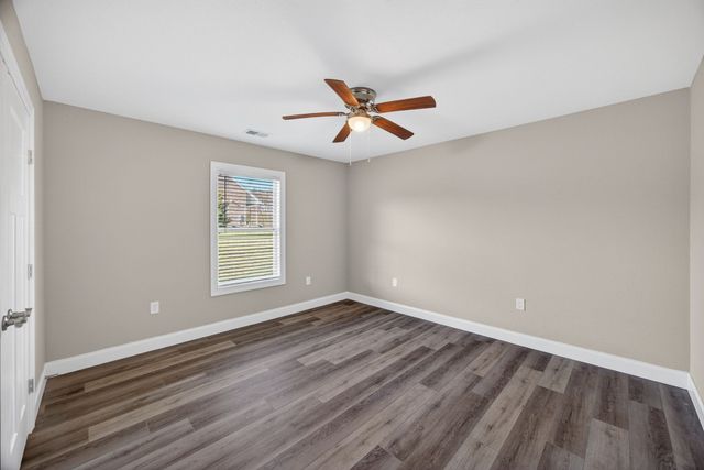 453 Hinch Mountain View Rd, Crossville, TN 38555