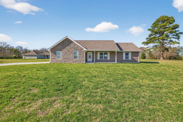 453 Hinch Mountain View Rd, Crossville, TN 38555
