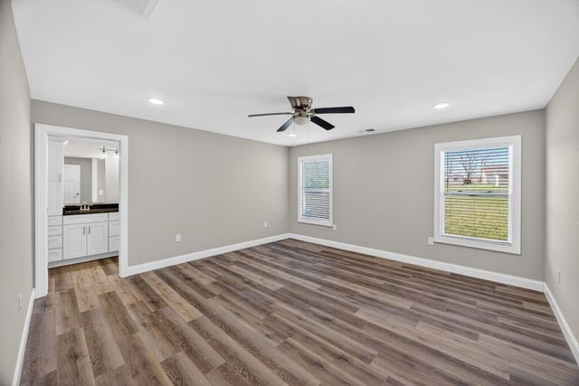 453 Hinch Mountain View Rd, Crossville, TN 38555