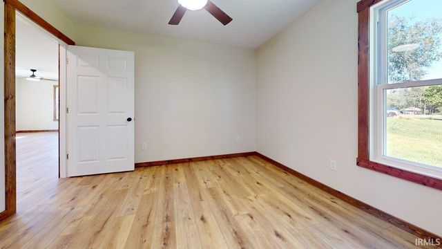 120 N Murlin Street, Bicknell, IN 47512