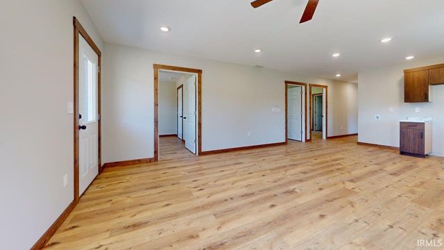 120 N Murlin Street, Bicknell, IN 47512