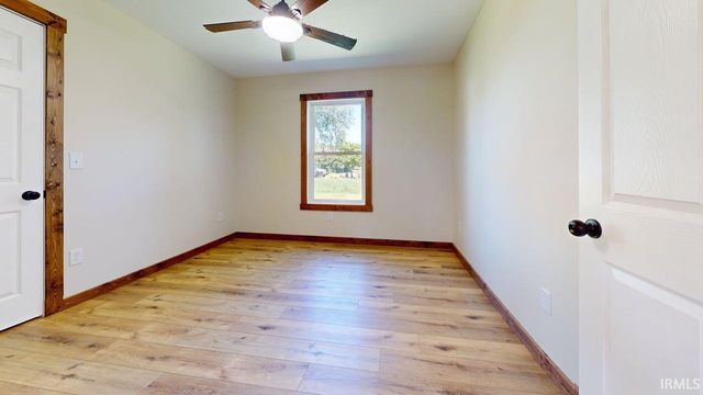 120 N Murlin Street, Bicknell, IN 47512