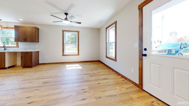 120 N Murlin Street, Bicknell, IN 47512