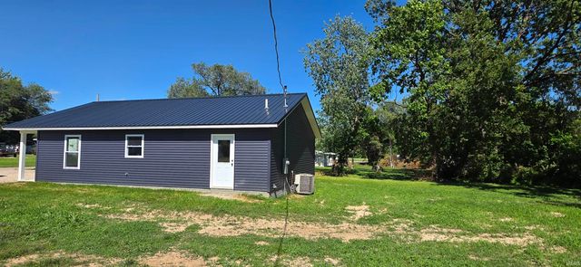 120 N Murlin Street, Bicknell, IN 47512