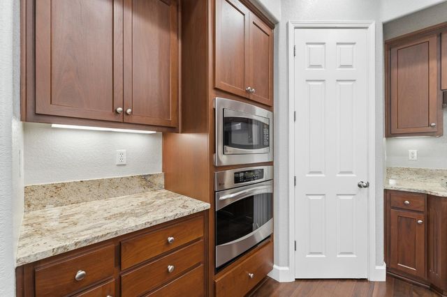 2558 Edgebrook Ln, Manteca, CA 95336