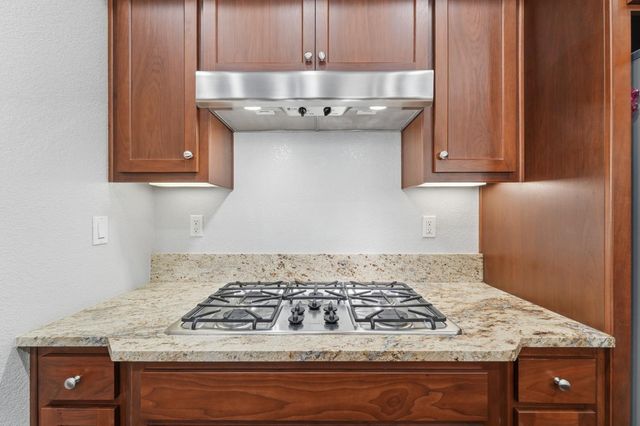 2558 Edgebrook Ln, Manteca, CA 95336