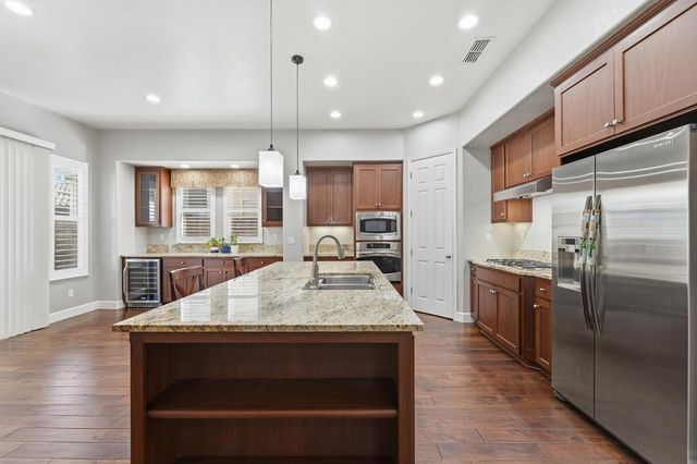 2558 Edgebrook Ln, Manteca, CA 95336