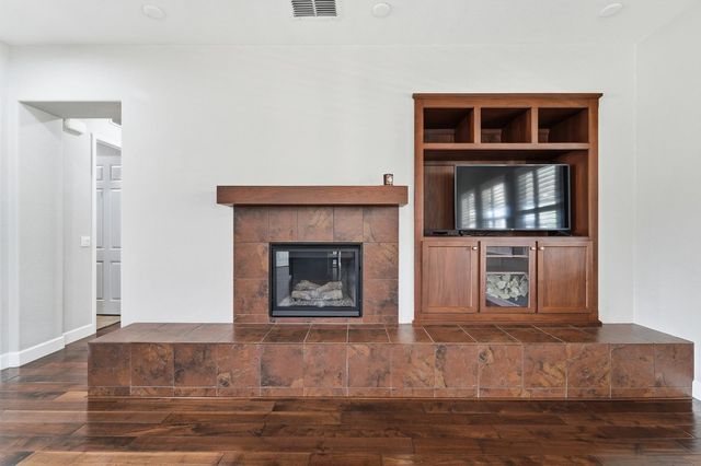 2558 Edgebrook Ln, Manteca, CA 95336