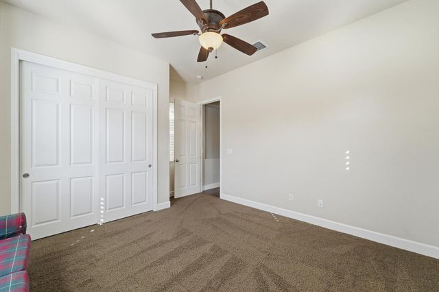 2558 Edgebrook Ln, Manteca, CA 95336