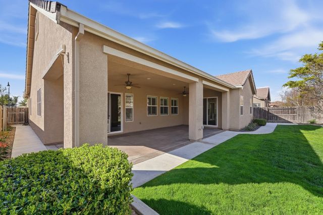 2558 Edgebrook Ln, Manteca, CA 95336