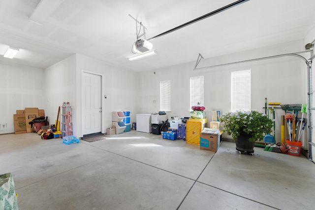 2558 Edgebrook Ln, Manteca, CA 95336