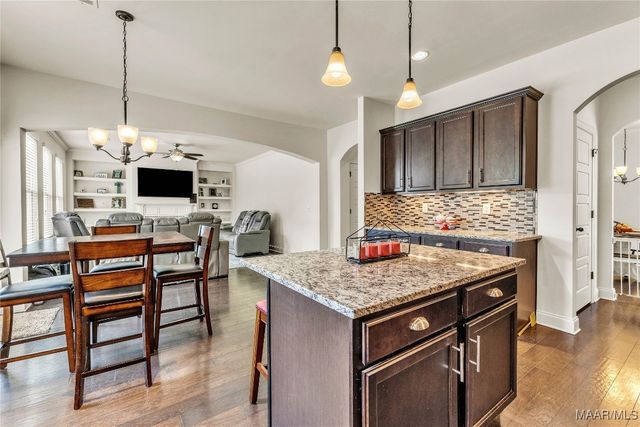 18 Abercorn Drive, Deatsville, AL 36022