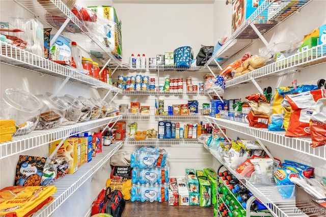 18 Abercorn Drive, Deatsville, AL 36022