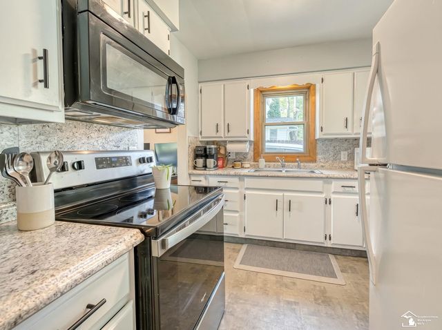 220 Raisin Street, Deerfield, MI 49238