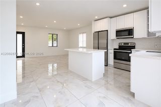 835 NW 126th St, North Miami, FL 33168