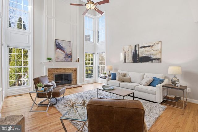 300 DEEP TRAIL LN, Rockville, MD 20850