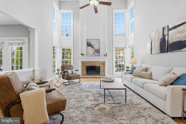 300 DEEP TRAIL LN, Rockville, MD 20850