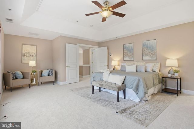 300 DEEP TRAIL LN, Rockville, MD 20850