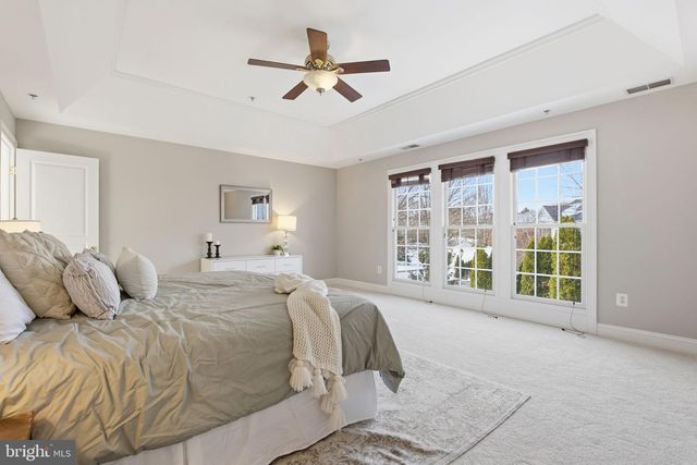 300 DEEP TRAIL LN, Rockville, MD 20850