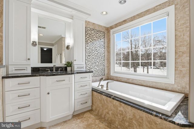 300 DEEP TRAIL LN, Rockville, MD 20850