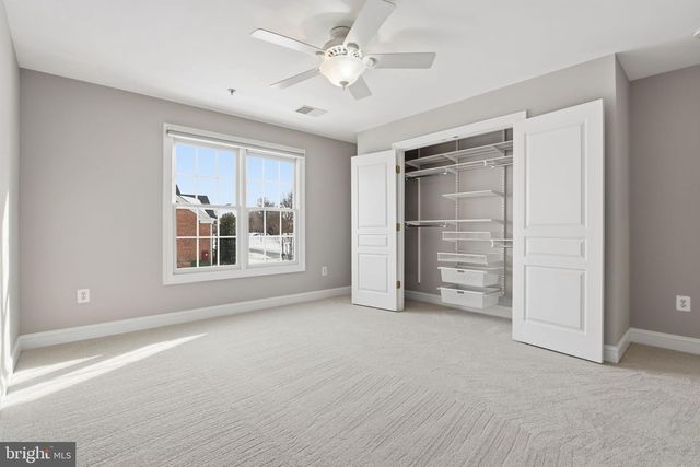 300 DEEP TRAIL LN, Rockville, MD 20850