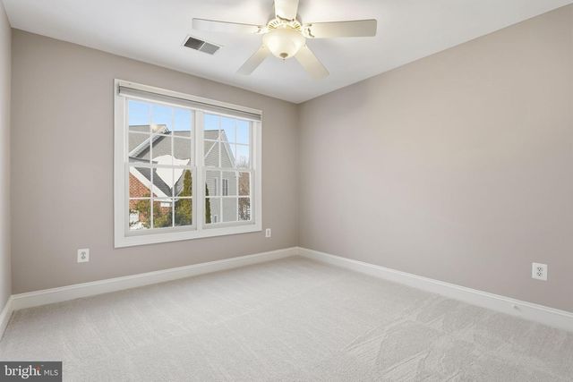 300 DEEP TRAIL LN, Rockville, MD 20850