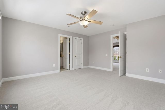 300 DEEP TRAIL LN, Rockville, MD 20850