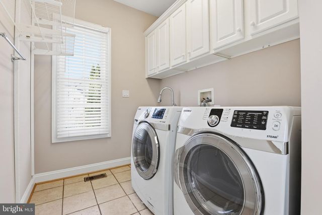 300 DEEP TRAIL LN, Rockville, MD 20850