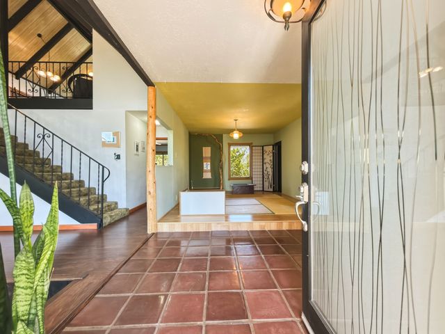 3649 Mimbres Lane, Santa Fe, NM 87507